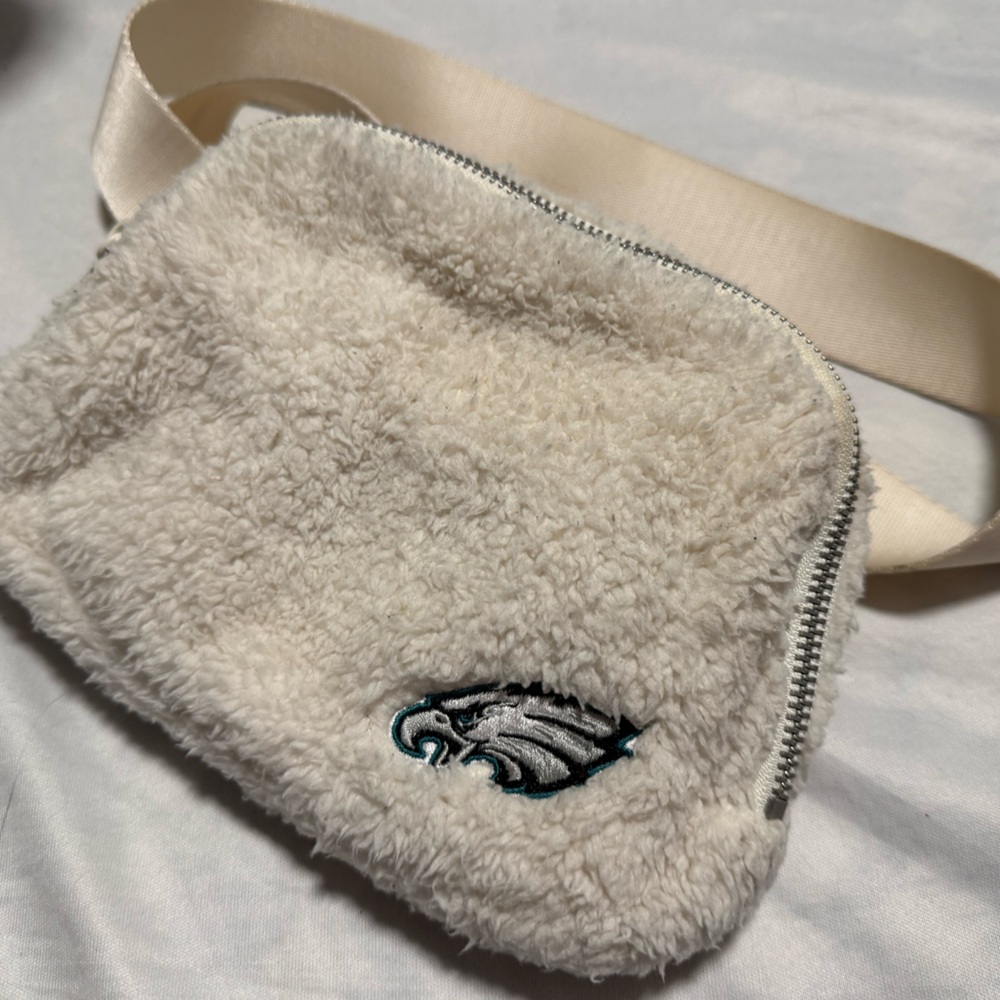 Philadelphia Eagles Sherpa Fanny Pack